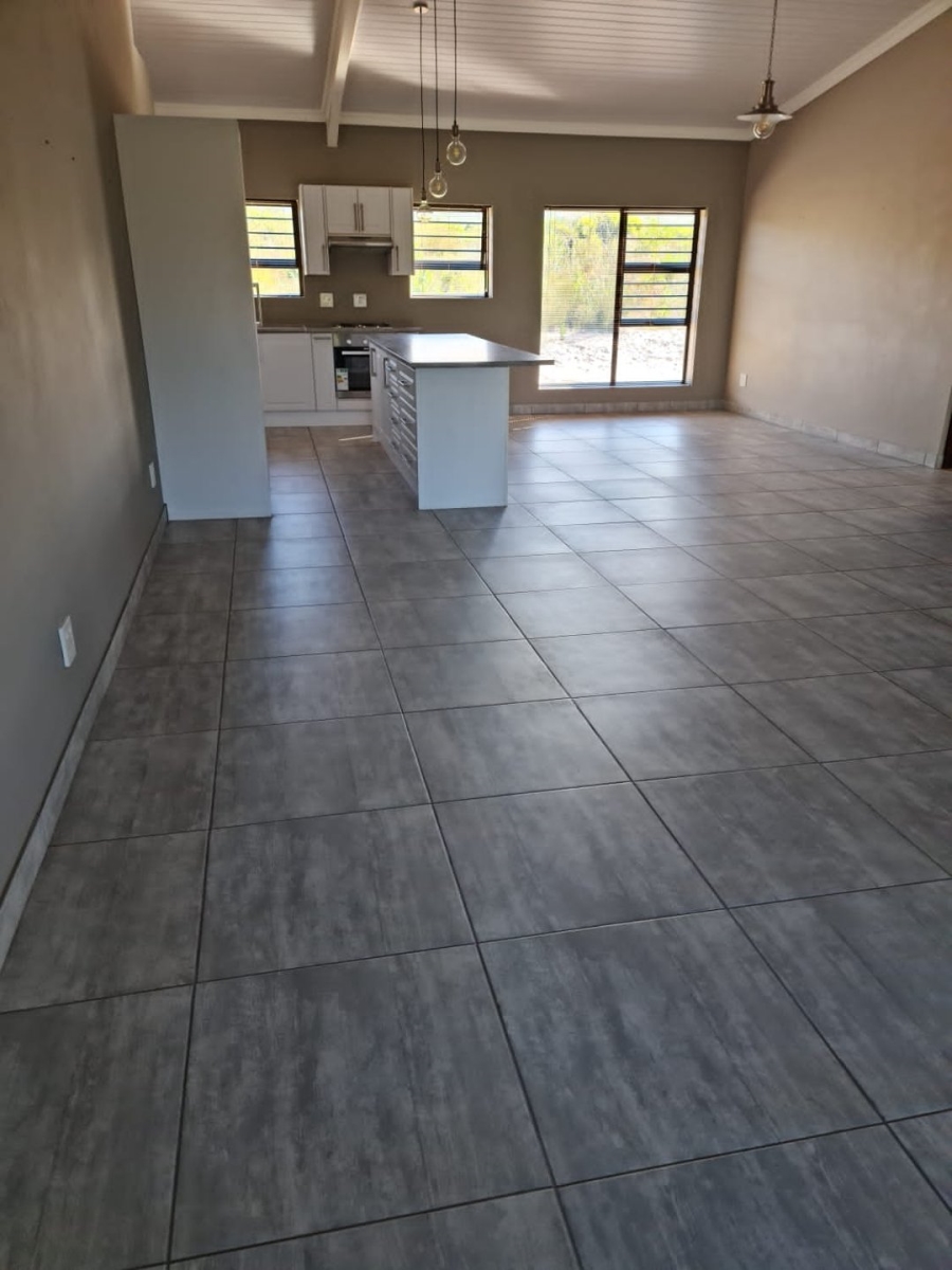 To Let 2 Bedroom Property for Rent in Albertinia Western Cape
